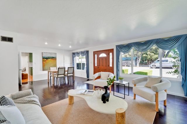 1040 Los Padres Boulevard, Santa Clara, CA 95050