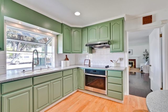 1040 Los Padres Boulevard, Santa Clara, CA 95050