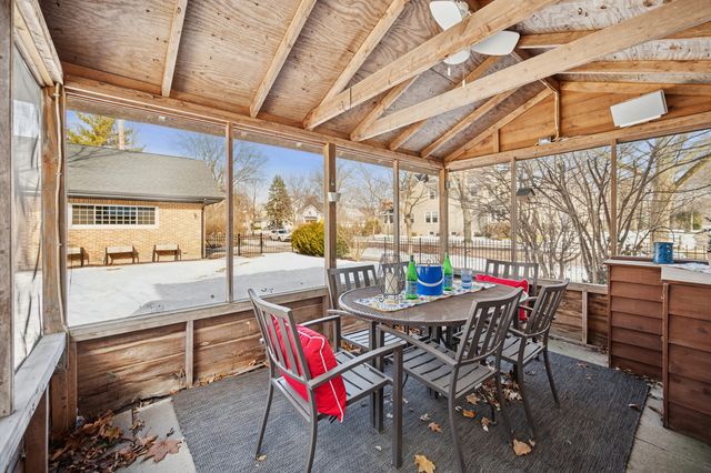 1500 FOREST Avenue, Wilmette, IL 60091