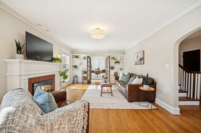 1500 FOREST Avenue, Wilmette, IL 60091