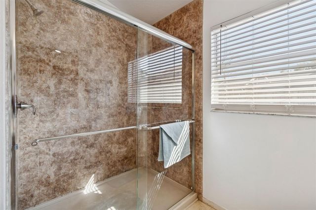 304 STERLING LAKE DRIVE, Ocoee, FL 34761