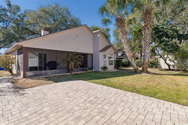 304 STERLING LAKE DRIVE, Ocoee, FL 34761