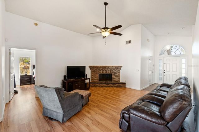 304 STERLING LAKE DRIVE, Ocoee, FL 34761