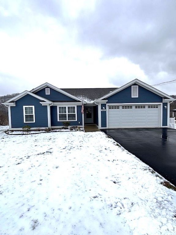 1819 Beaver Ave, Industry, PA 15052