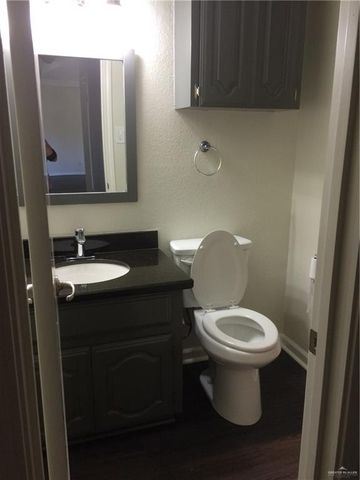 2200 Robin Avenue W, Mcallen, TX 78504