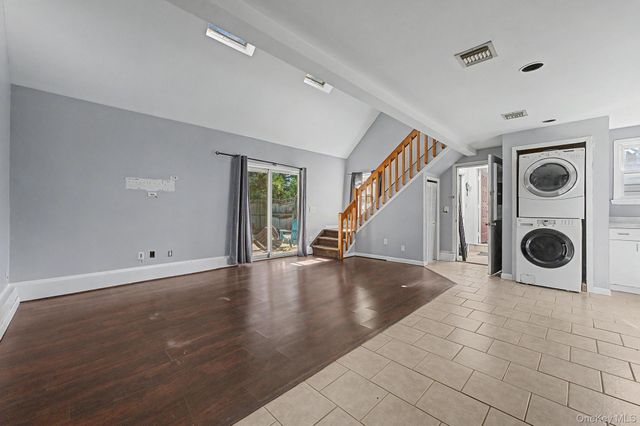 20 Richmond Boulevard, Lake Grove, NY 11755