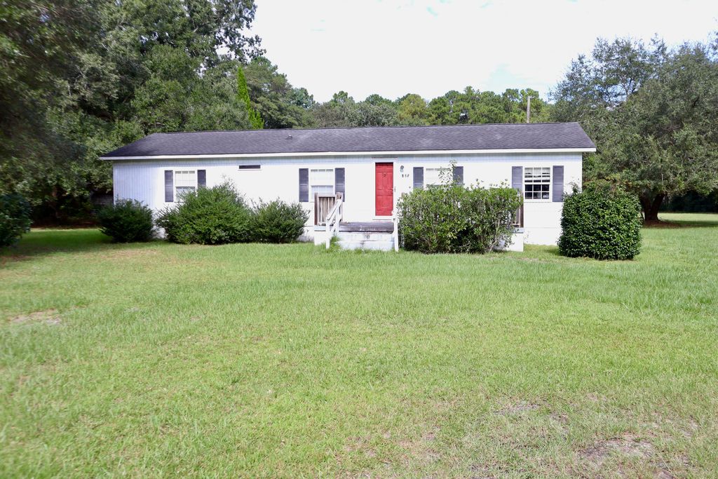 128 Gilleys Court, Summerville, SC 29483