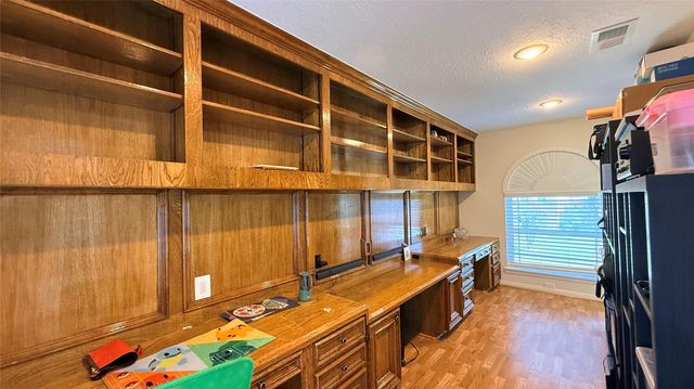 4202 Pebble Beach Drive, League City, TX 77573