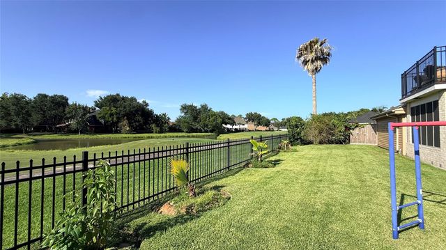 4202 Pebble Beach Drive, League City, TX 77573