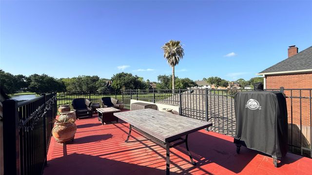 4202 Pebble Beach Drive, League City, TX 77573