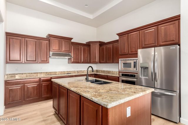 882 E LADDOOS Avenue, Queen Creek, AZ 85140