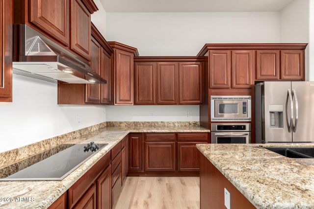 882 E LADDOOS Avenue, Queen Creek, AZ 85140