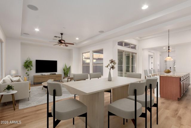 882 E LADDOOS Avenue, Queen Creek, AZ 85140