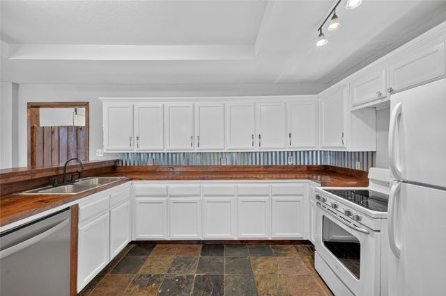 600 Jefferson Avenue, Princeton, TX 75407
