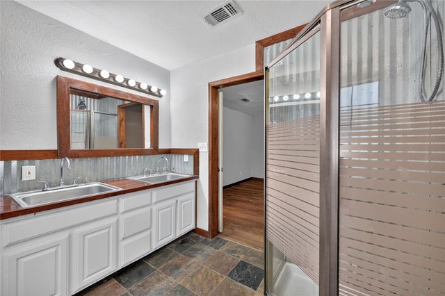 600 Jefferson Avenue, Princeton, TX 75407