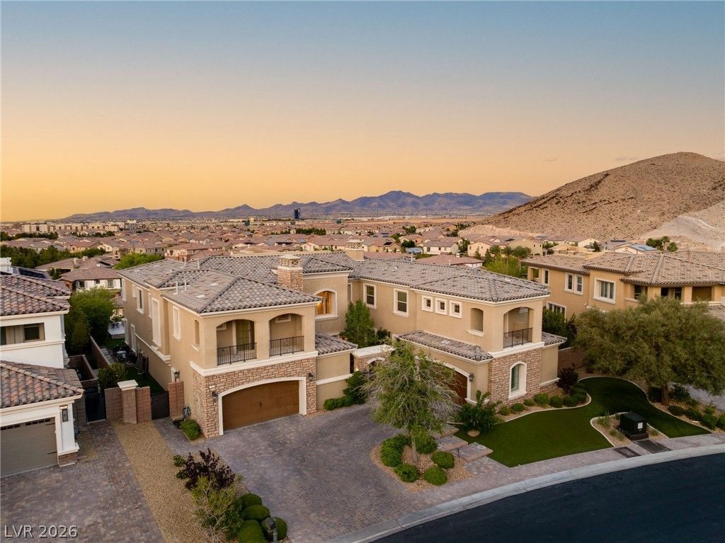 8 Olympia Chase Drive, Las Vegas, NV 89141 — photo 2