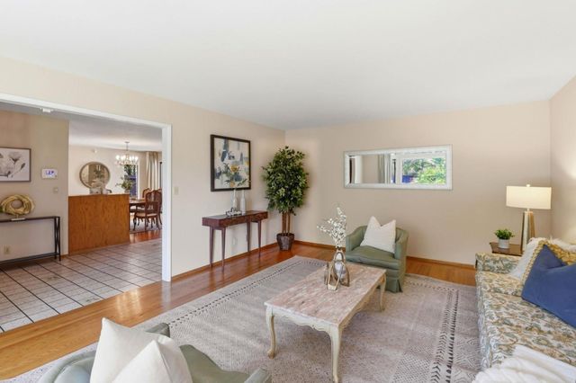 701 Christine Drive, Palo Alto, CA 94303