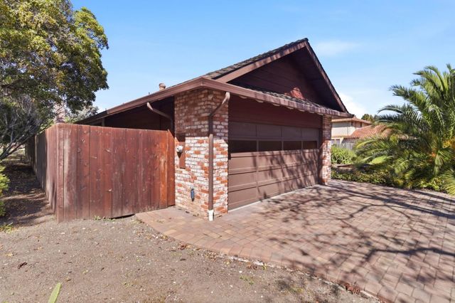 701 Christine Drive, Palo Alto, CA 94303