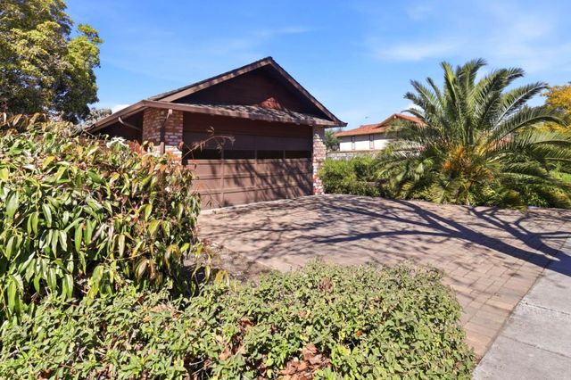 701 Christine Drive, Palo Alto, CA 94303