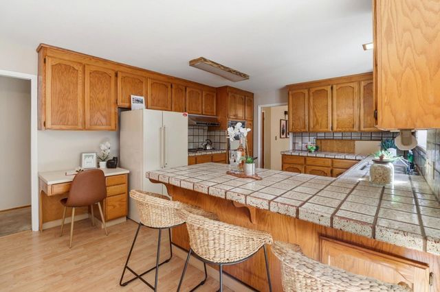 701 Christine Drive, Palo Alto, CA 94303