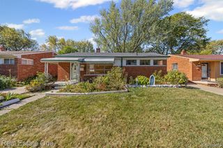 21961 Whitmore Street, Oak Park, MI 48237