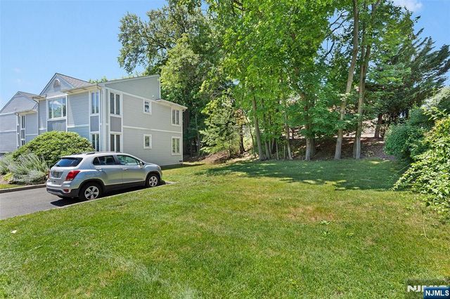 2 Grand 3, Hawthorne, NJ 07506