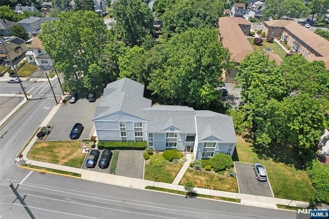 2 Grand 3, Hawthorne, NJ 07506