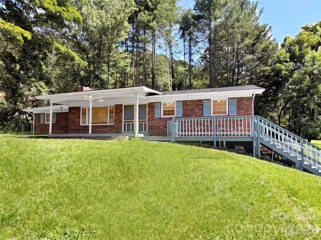70 Iris Lane, Canton, NC 28716