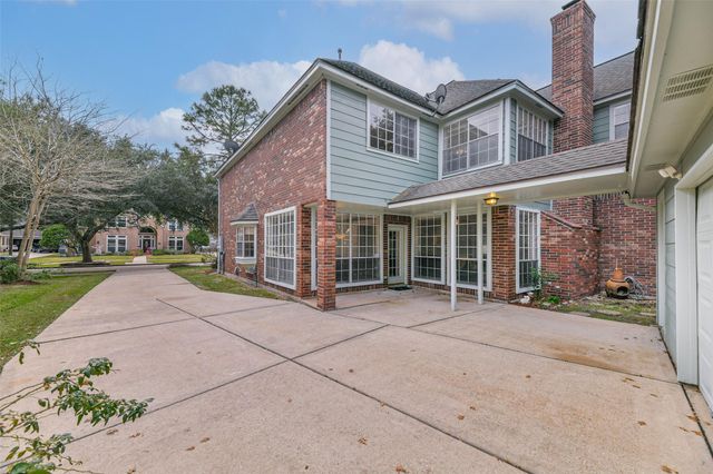 2021 Sandy Coast Circle, League City, TX 77573