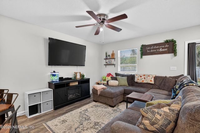 553 LISSIE Court, Macclenny, FL 32063