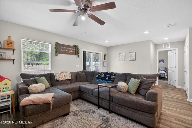 553 LISSIE Court, Macclenny, FL 32063