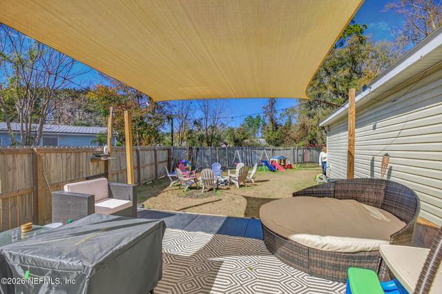 553 LISSIE Court, Macclenny, FL 32063