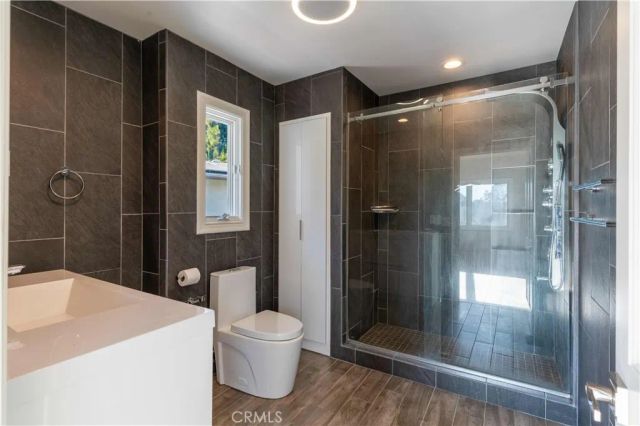 4918 Calvin Avenue, Tarzana, CA 91356