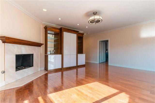 4918 Calvin Avenue, Tarzana, CA 91356