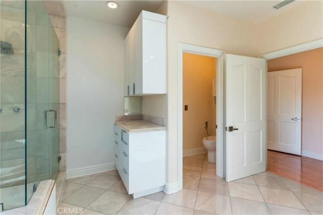 4918 Calvin Avenue, Tarzana, CA 91356