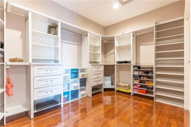 4918 Calvin Avenue, Tarzana, CA 91356