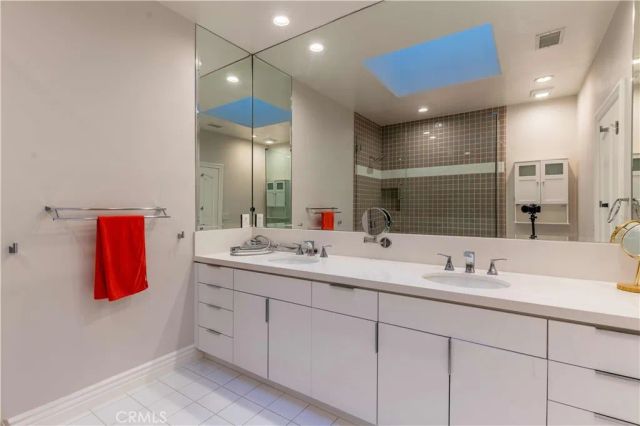 4918 Calvin Avenue, Tarzana, CA 91356