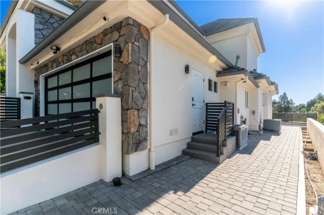 4918 Calvin Avenue, Tarzana, CA 91356