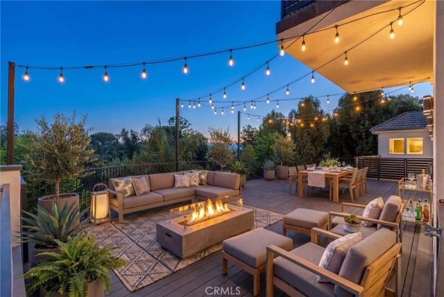 4918 Calvin Avenue, Tarzana, CA 91356