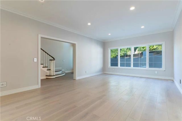 4918 Calvin Avenue, Tarzana, CA 91356