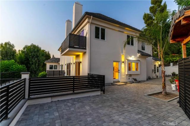 4918 Calvin Avenue, Tarzana, CA 91356