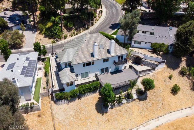 4918 Calvin Avenue, Tarzana, CA 91356