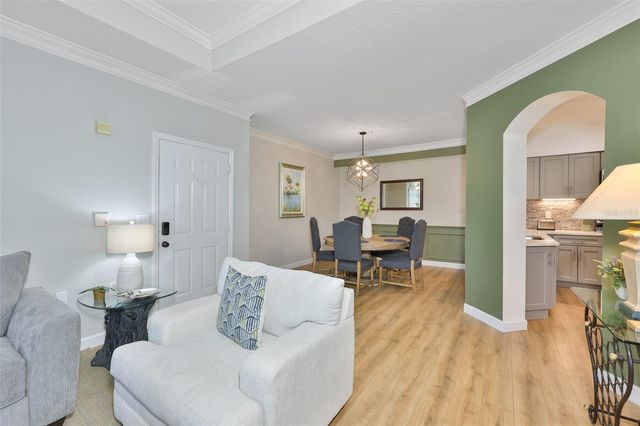 3312 BAY CLUB CIRCLE 3212, Tampa, FL 33607