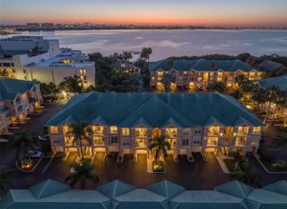 3312 BAY CLUB CIRCLE 3212, Tampa, FL 33607