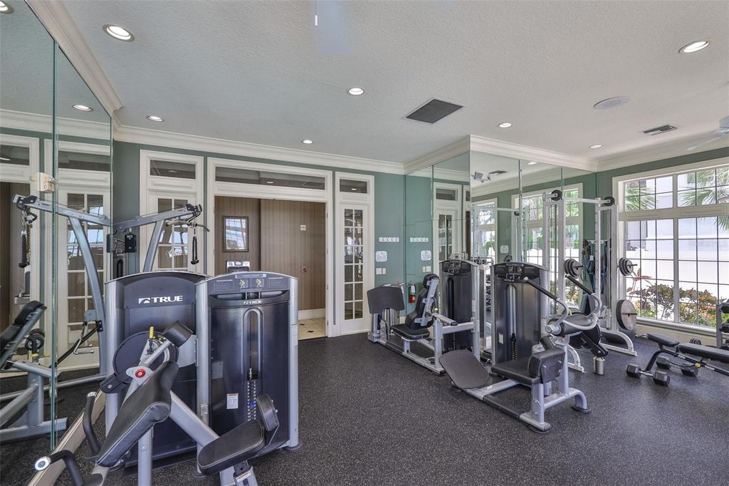 Image 33 of property listing at 3312 BAY CLUB CIRCLE 3212, Tampa, FL 33607