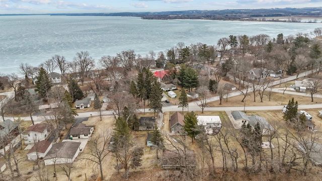 N4273 Lakeview Drive, Markesan, WI 53946