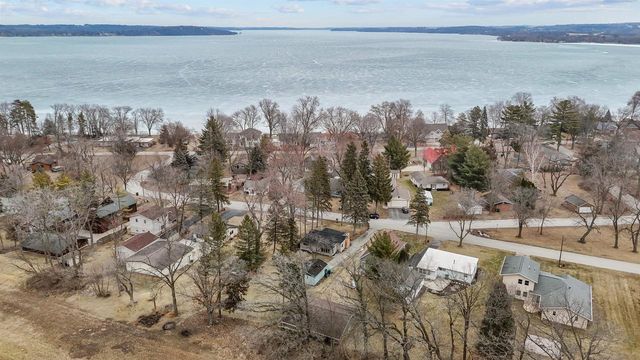 N4273 Lakeview Drive, Markesan, WI 53946