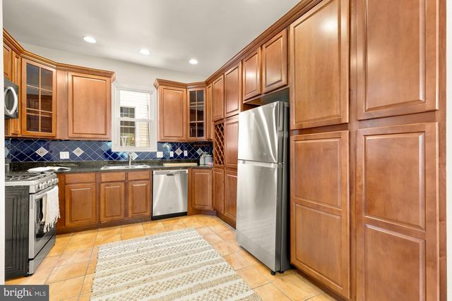 1231 FRANKLIN ST NE, Washington, DC 20017