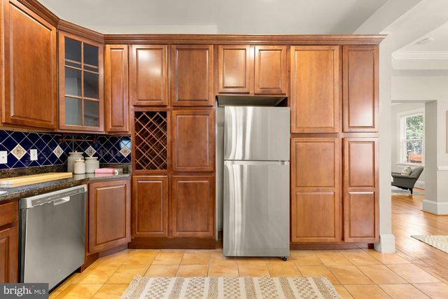 1231 FRANKLIN ST NE, Washington, DC 20017