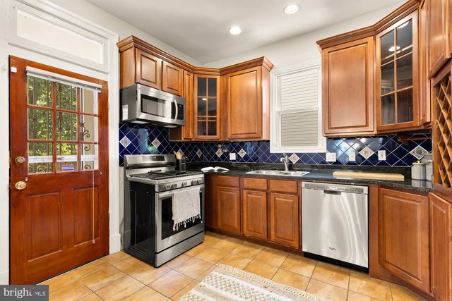 1231 FRANKLIN ST NE, Washington, DC 20017